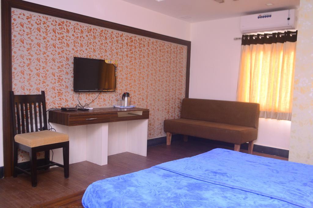 Hotel Samridhi อุเดเปอร์ ภายนอก รูปภาพ
